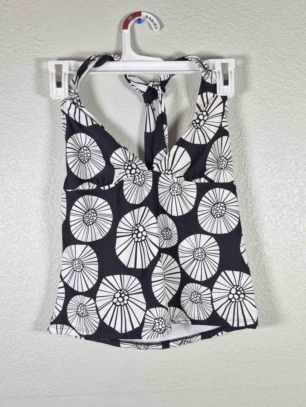 Faded Glory Black & White Floral Halter Tankini Top Size 4-6